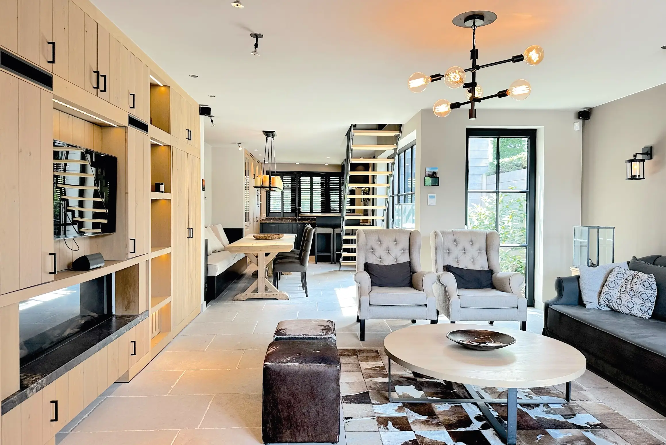 Open plan living, dining and kitchen